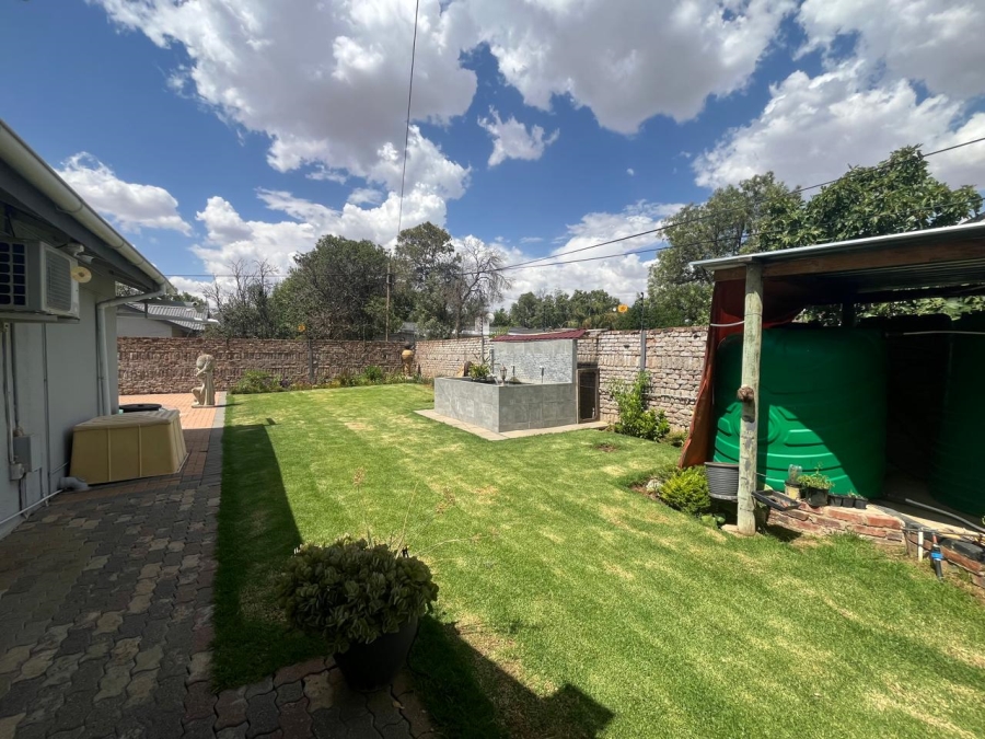 4 Bedroom Property for Sale in Doorn Free State